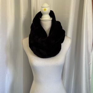 Calvin Klein Black Faux Fur eternity infinity Scarf